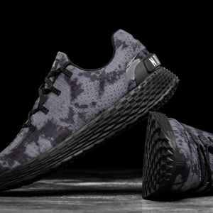 NOBULL black tie dye runner size 7